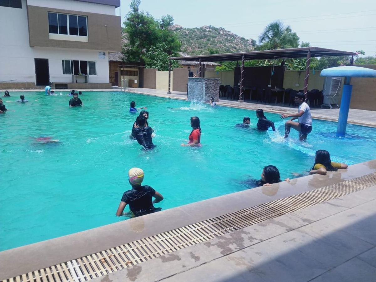 3Season Resort Hampi Extérieur photo
